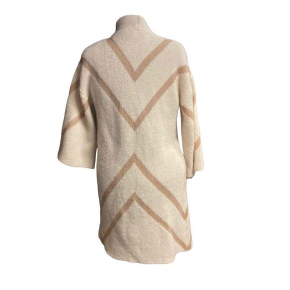 STEVE MADDEN Women’s Long Cardigan Sweater Shrug Size OSFM Cream & Tan - Picture 5 of 11